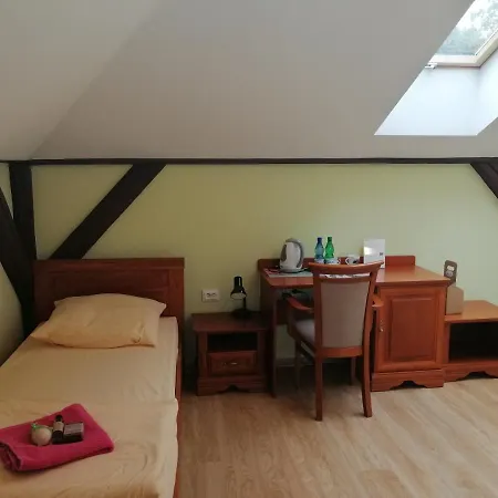 Dom Zdrojowy W Jedlinie Zdroju * 예들리나-즈드로이