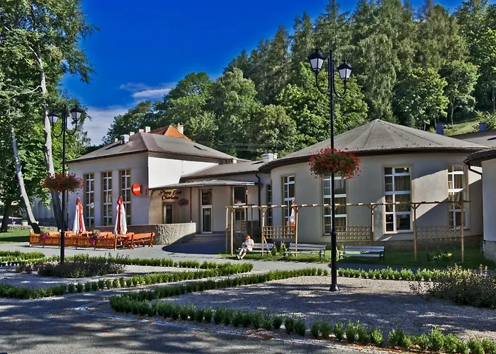 Aparthotel Dom Zdrojowy W Jedlinie Zdroju